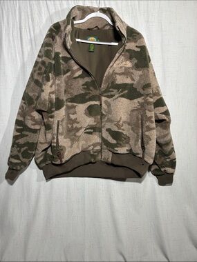 Cabela's Women's Camo Sherpa Zip Jacket in Olive and Tan